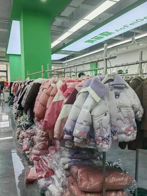 橙友爆料,杭州多家服装工厂年末清仓,比四季青便宜!